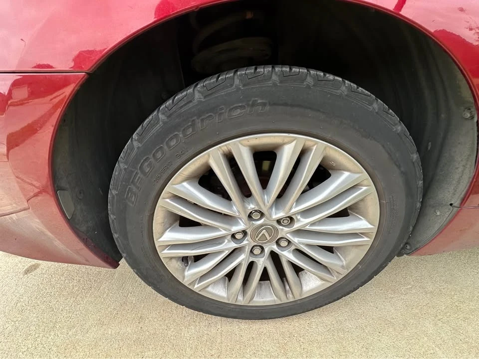 2013 Lexus ES 6th Gen - Image 7 of 11