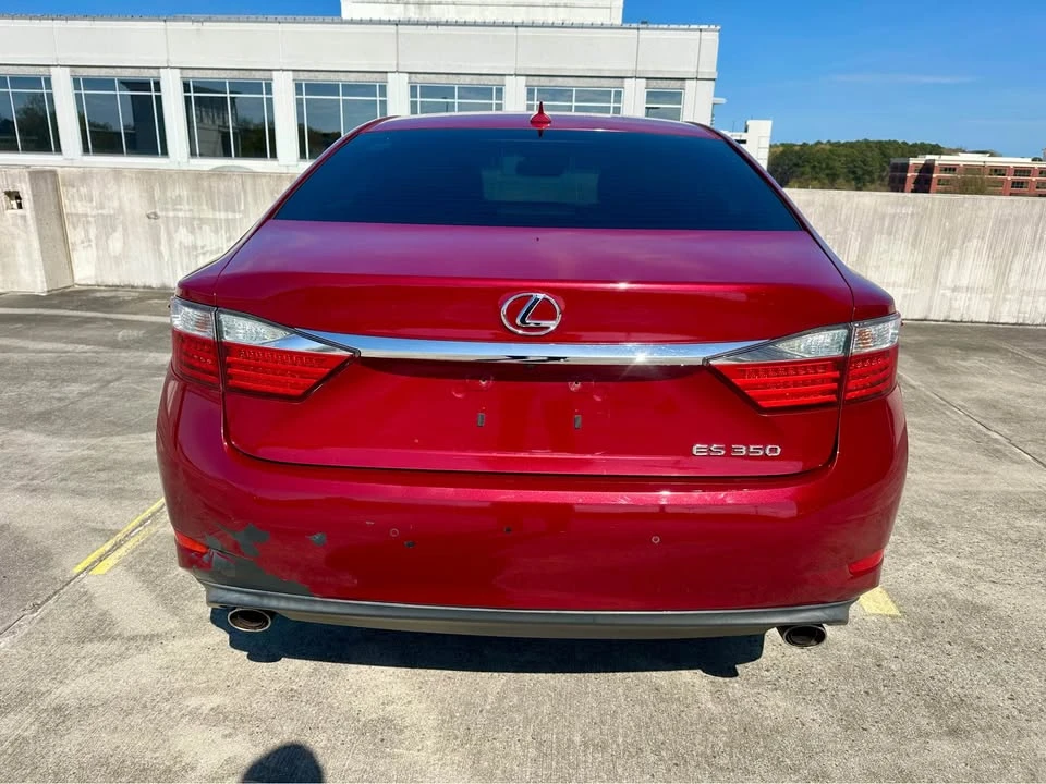 2013 Lexus ES 6th Gen - Image 6 of 14
