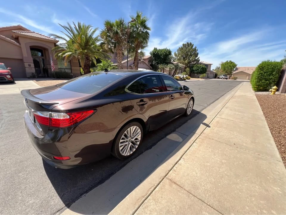 2013 Lexus ES 6th Gen - Image 3 of 5