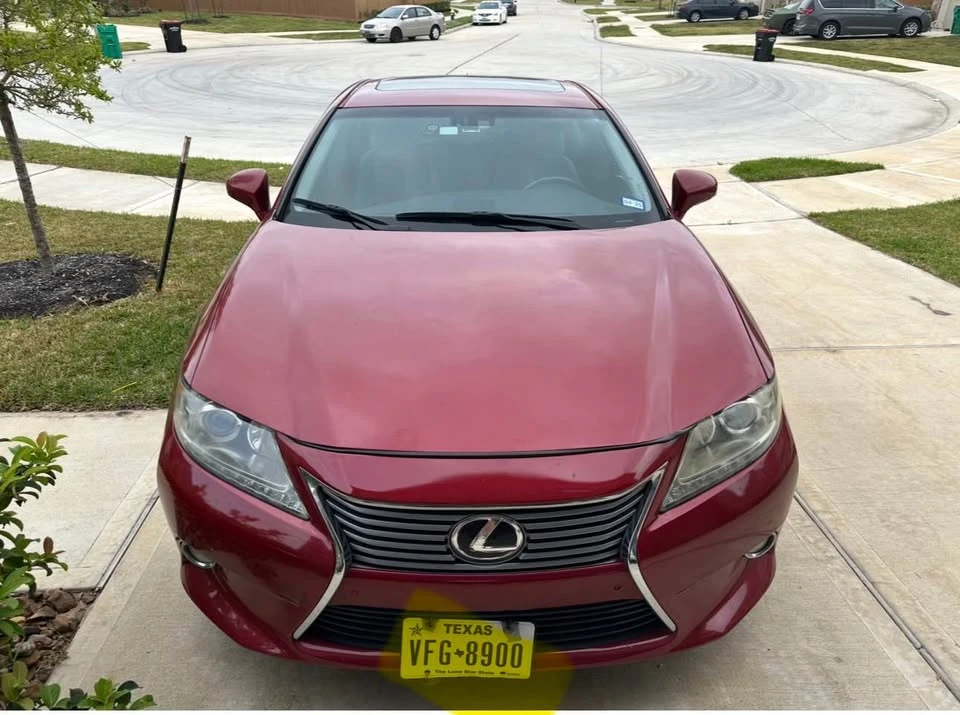 2013 Lexus ES 6th Gen - Image 3 of 11