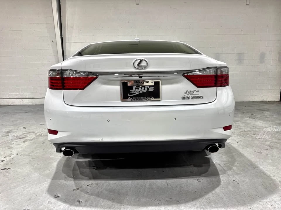 2013 Lexus ES 6th Gen - Image 17 of 17