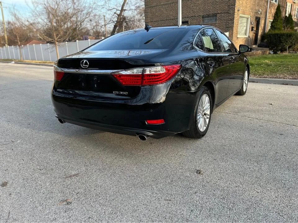 2013 Lexus ES 6th Gen - Image 8 of 20