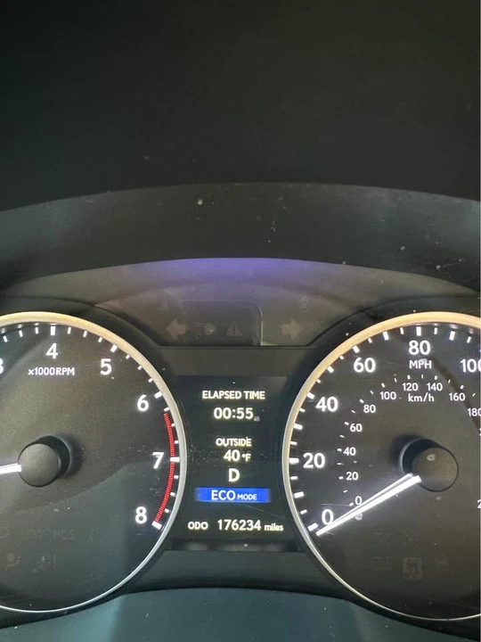 2013 Lexus ES 6th Gen - Image 3 of 12