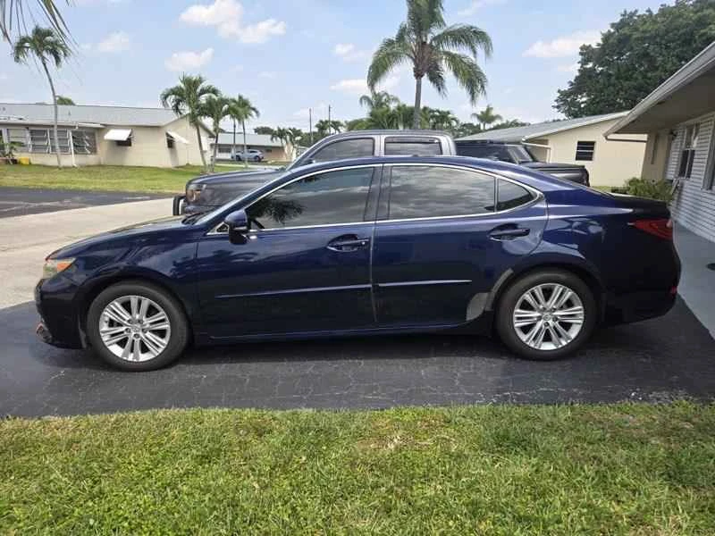 2013 Lexus ES 6th Gen - Image 13 of 14
