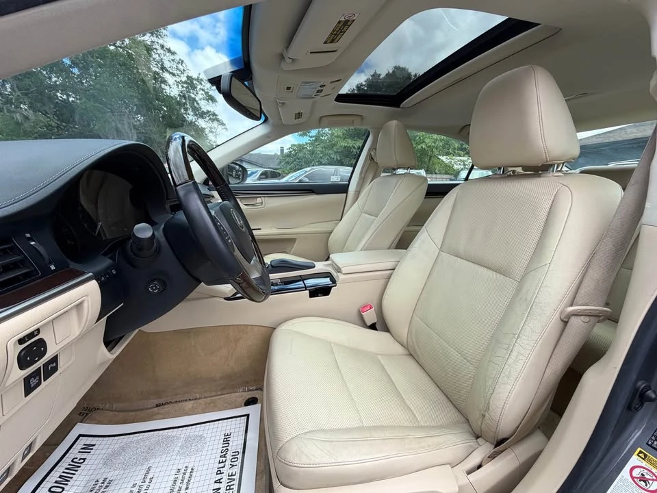 2013 Lexus ES 6th Gen - Image 13 of 13