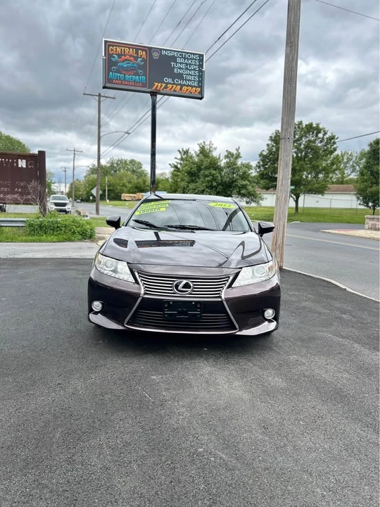 2013 Lexus ES 6th Gen - Image 2 of 9