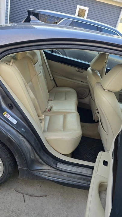 2013 Lexus ES 6th Gen - Image 9 of 9