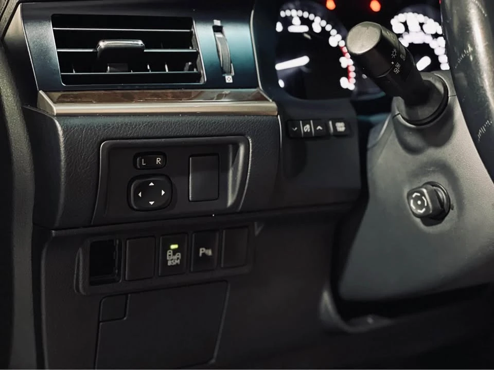 2013 Lexus ES 6th Gen - Image 15 of 16