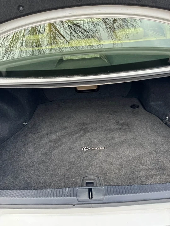 2013 Lexus ES 6th Gen - Image 7 of 9