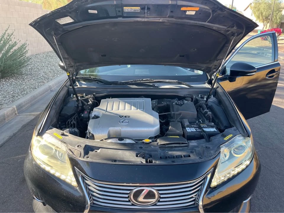 2013 Lexus ES 6th Gen - Image 15 of 17