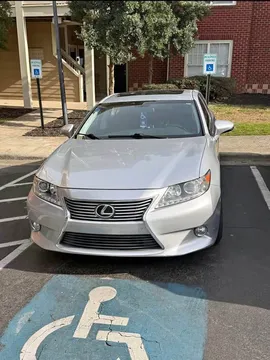2013 Lexus ES 350 Ultra Luxury Sedan