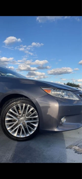 2013 Lexus ES 6th Gen - Image 5 of 6
