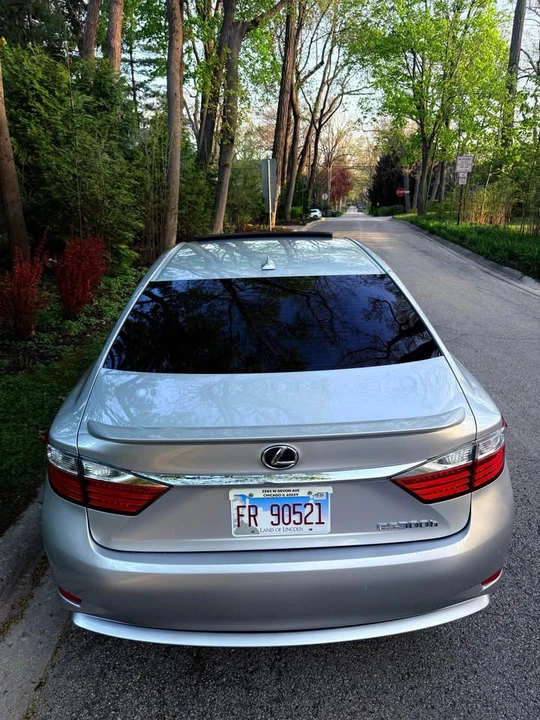 2013 Lexus ES 6th Gen - Image 20 of 20