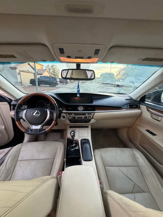 2013 Lexus ES 6th Gen - Image 8 of 9
