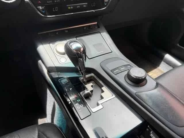 2013 Lexus ES 6th Gen - Image 12 of 18