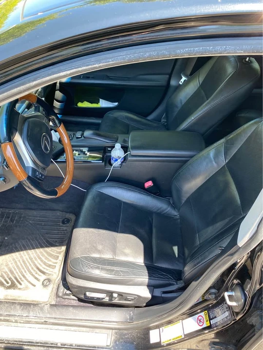 2013 Lexus ES 6th Gen - Image 9 of 11