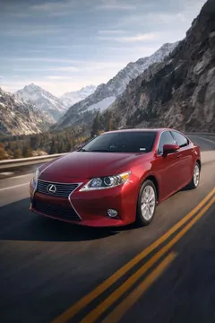 2013 Lexus ES 300h Ultra Luxury Sedan