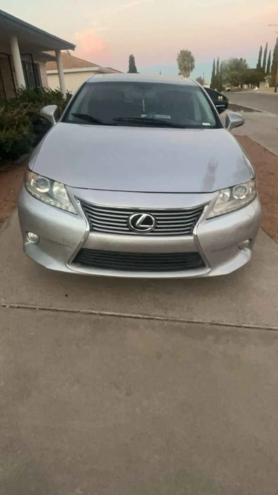 2013 Lexus ES 6th Gen - Image 8 of 8