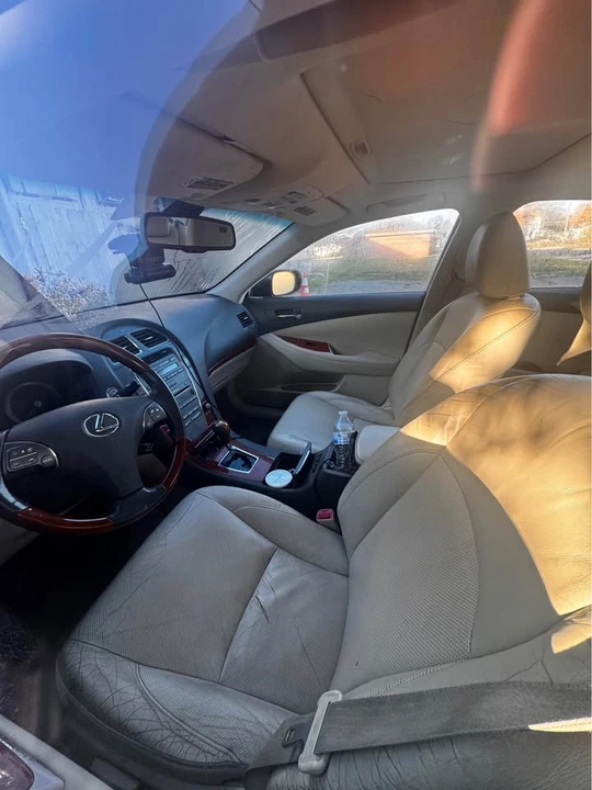 2013 Lexus ES 6th Gen - Image 5 of 5