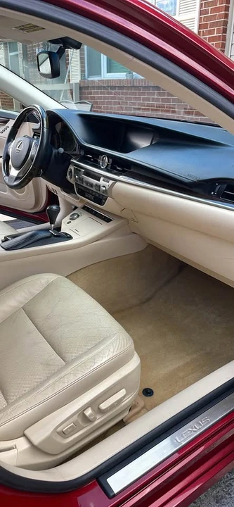 2013 Lexus ES 6th Gen - Image 8 of 14