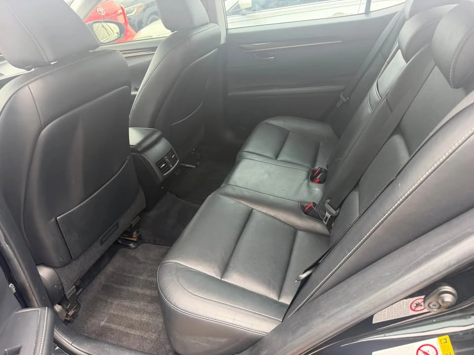 2013 Lexus ES 6th Gen - Image 2 of 10