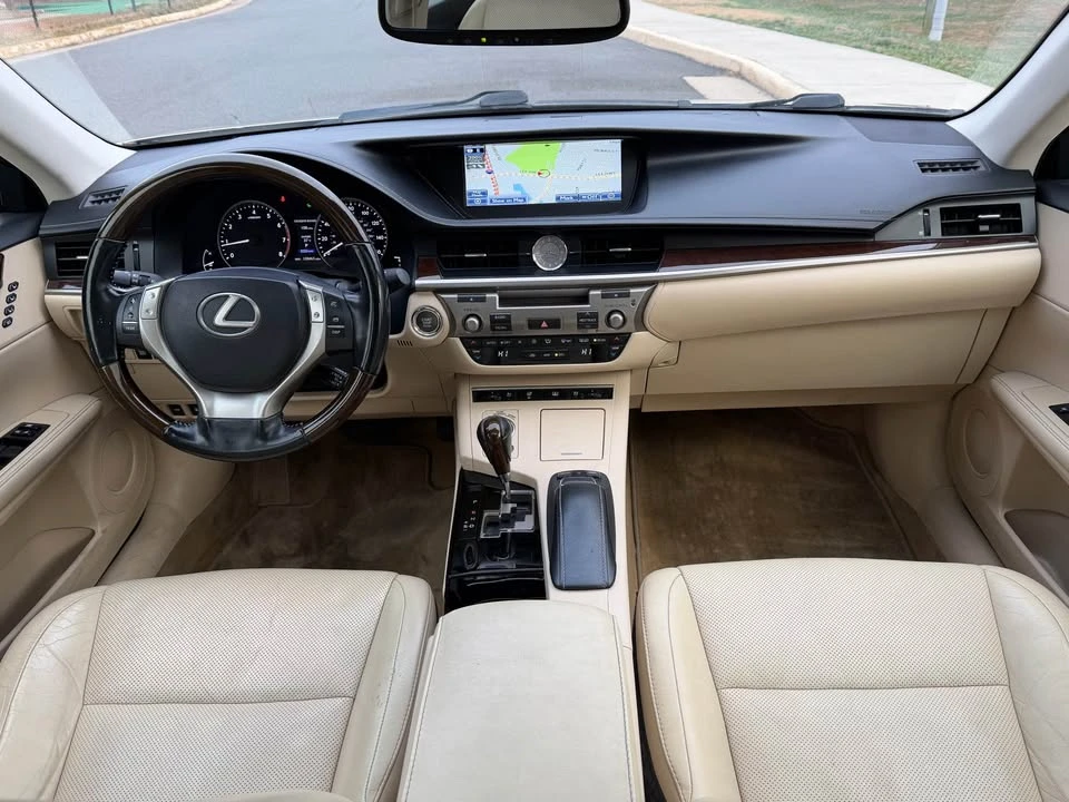 2013 Lexus ES 6th Gen - Image 20 of 20