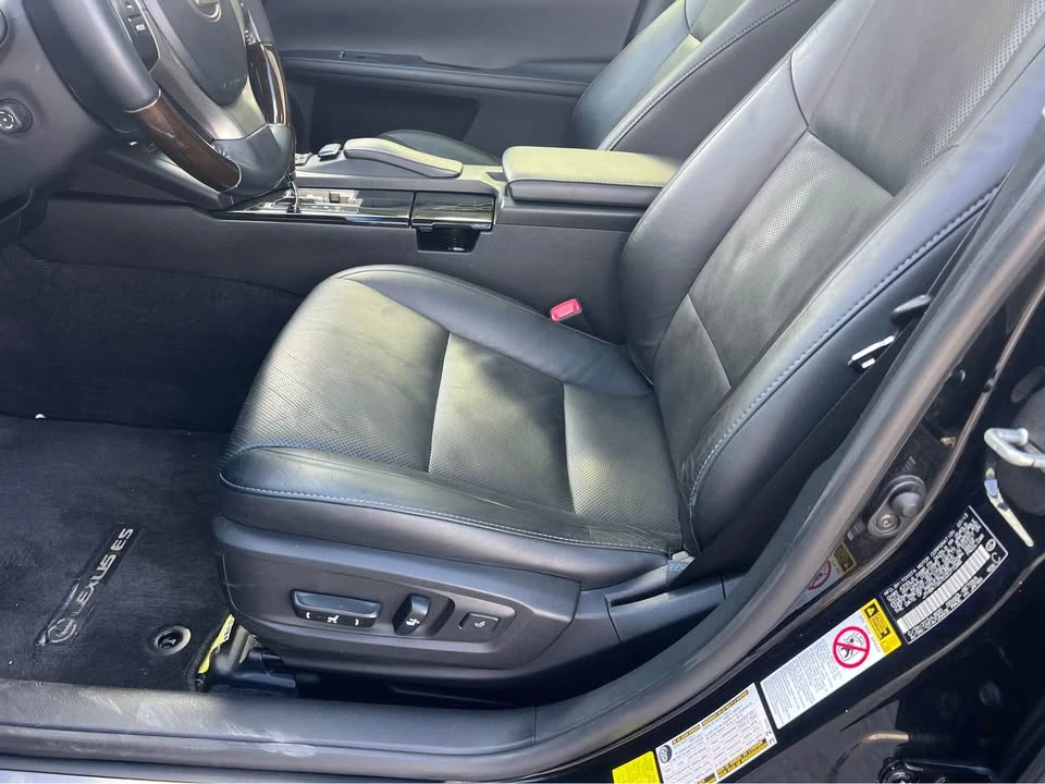 2013 Lexus ES 6th Gen - Image 16 of 20