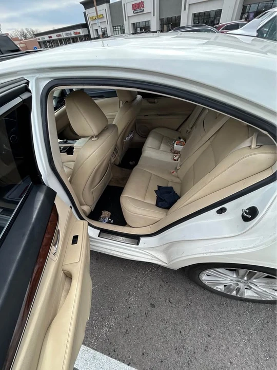 2013 Lexus ES - Image 6 of 6