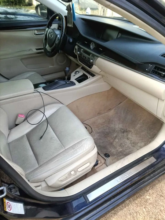 2013 Lexus ES 6th Gen - Image 6 of 9
