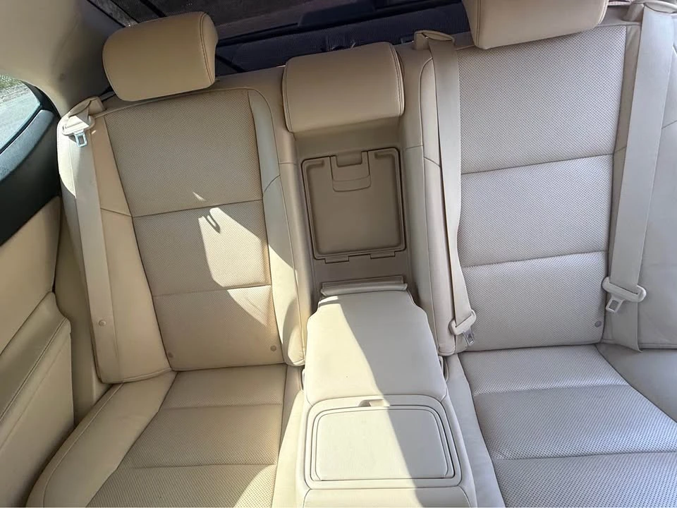 2013 Lexus ES 6th Gen - Image 14 of 20