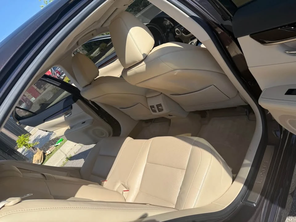 2013 Lexus ES 6th Gen - Image 18 of 20