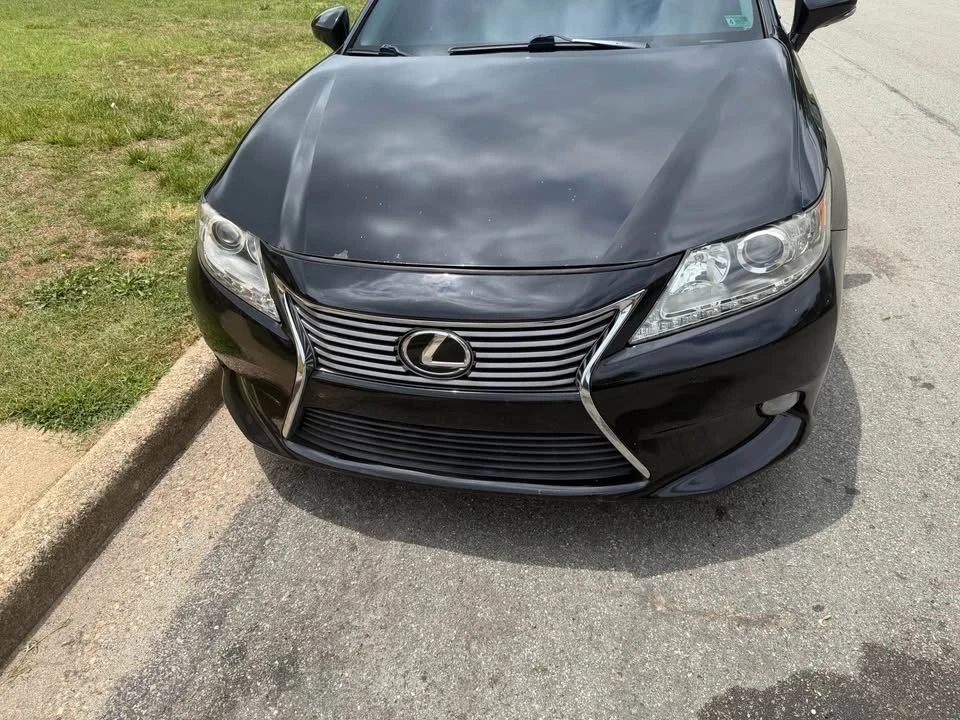 2013 Lexus ES 6th Gen - Image 4 of 4
