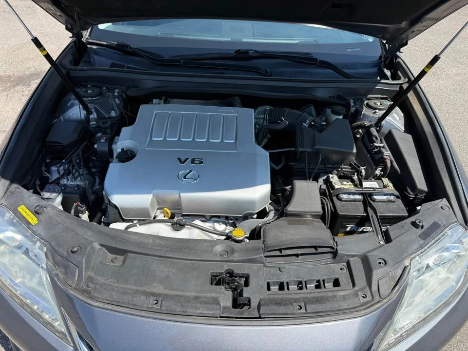 2013 Lexus ES 6th Gen - Image 11 of 20