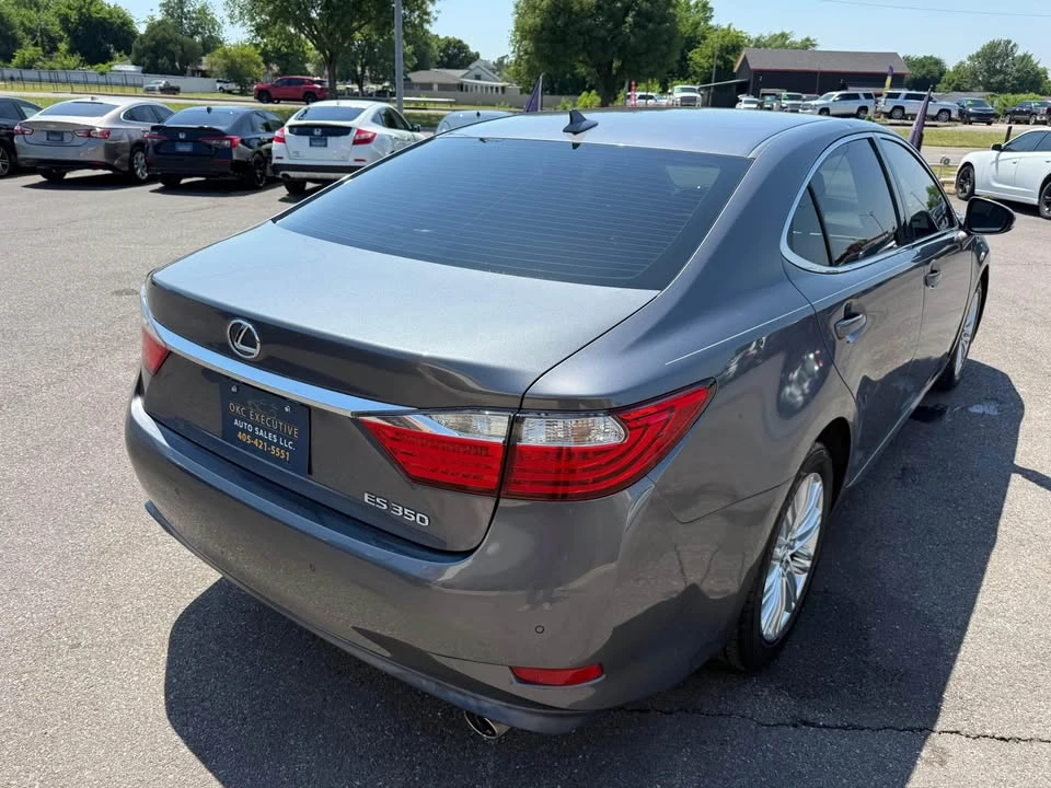 2013 Lexus ES 6th Gen - Image 6 of 20