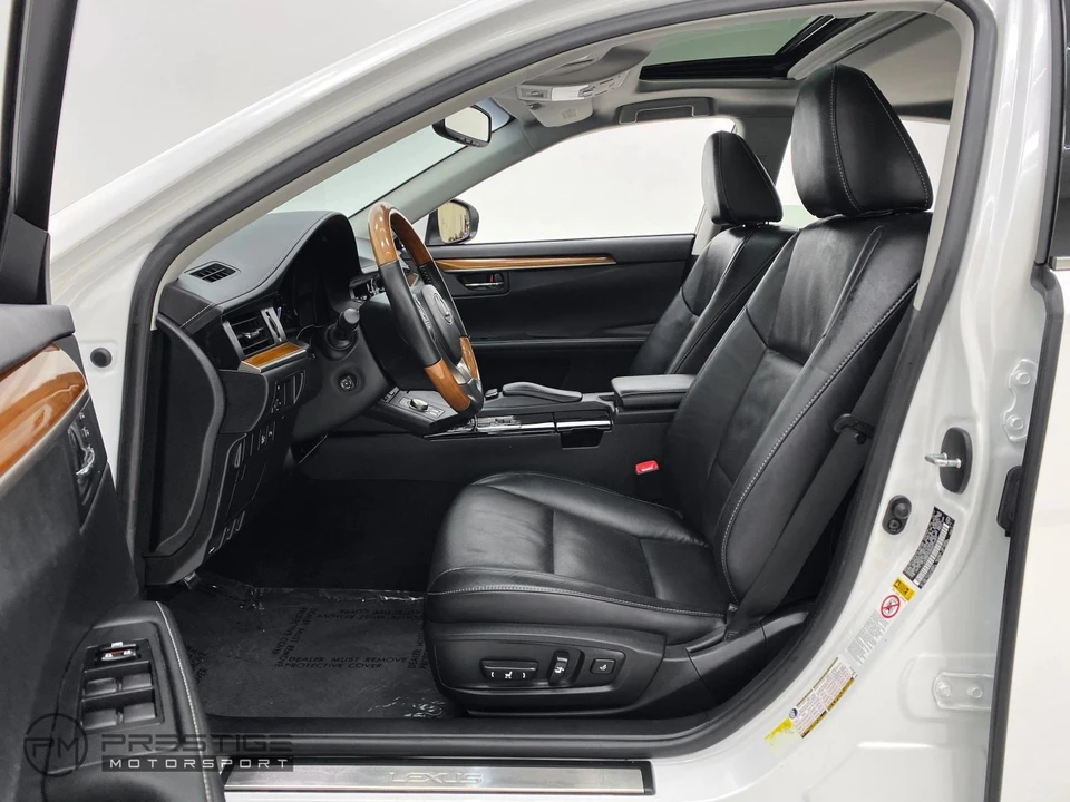 2013 Lexus ES 6th Gen - Image 17 of 21
