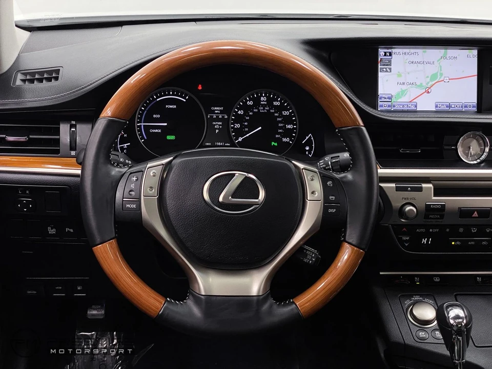 2013 Lexus ES 6th Gen - Image 21 of 21