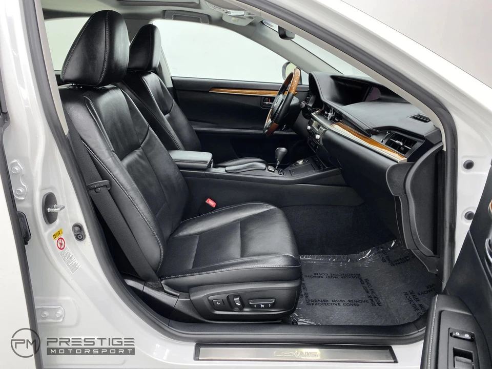 2013 Lexus ES 6th Gen - Image 14 of 21