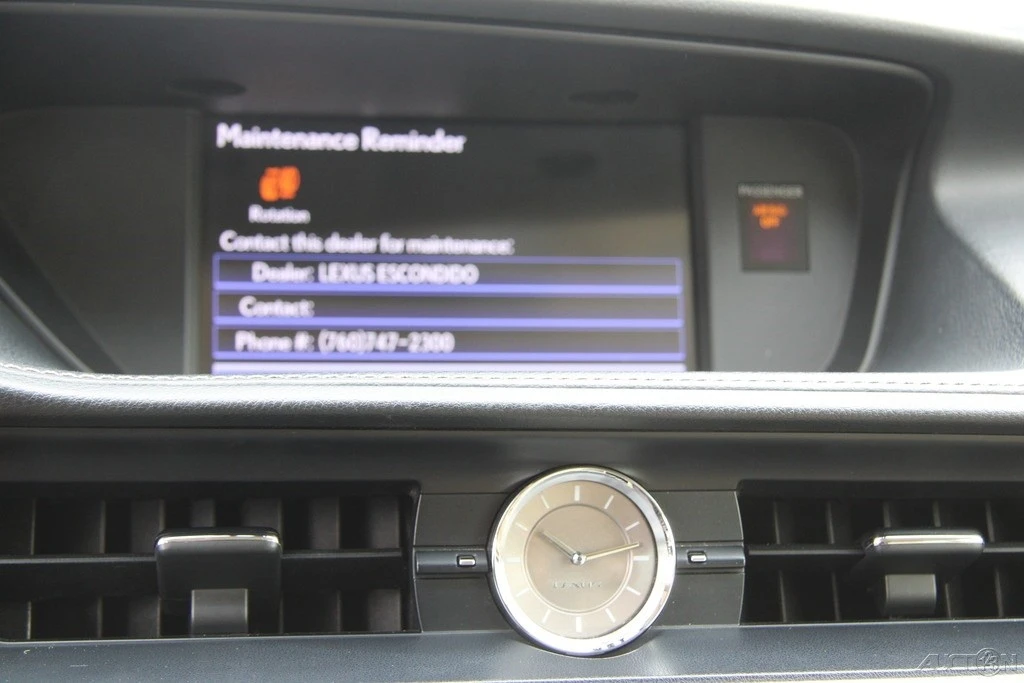 2013 Lexus ES 6th Gen - Image 18 of 21