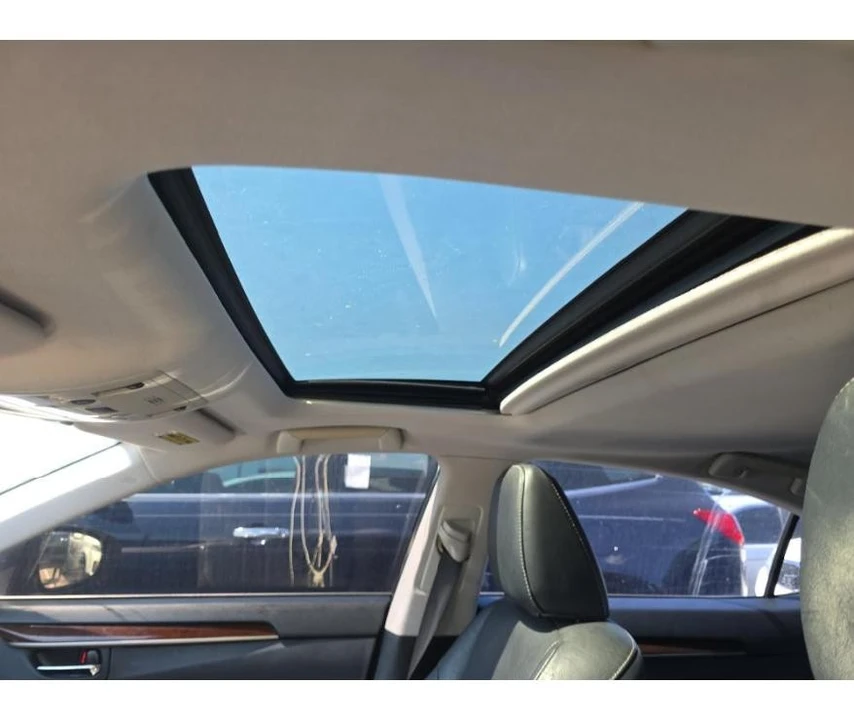 2013 Lexus ES 6th Gen - Image 15 of 17