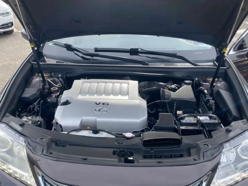 2013 Lexus ES 6th Gen - Image 2 of 12