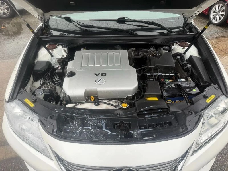 2013 Lexus ES 6th Gen - Image 11 of 12