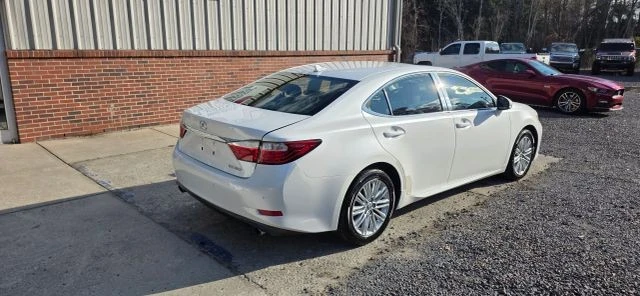 2013 Lexus ES 6th Gen - Image 6 of 21