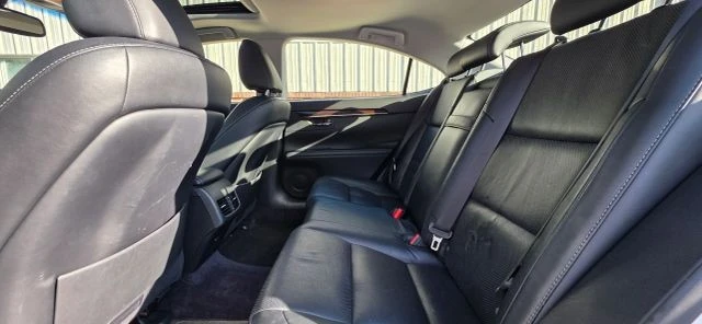 2013 Lexus ES 6th Gen - Image 20 of 21