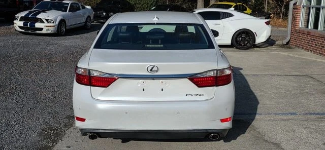 2013 Lexus ES 6th Gen - Image 7 of 21
