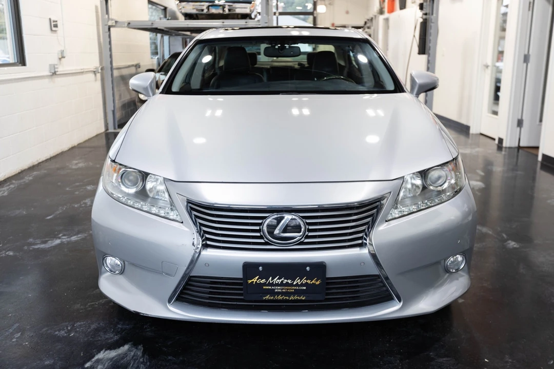 2013 Lexus ES 6th Gen - Image 21 of 21