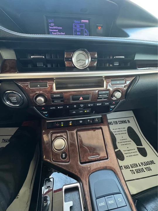 2013 Lexus ES 6th Gen - Image 18 of 20