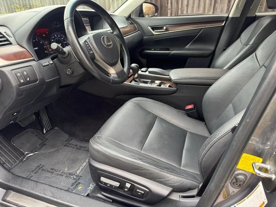 2013 Lexus GS 4th Gen - Image 18 of 20