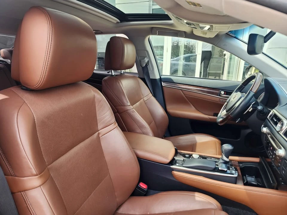 2013 Lexus GS 4th Gen - Image 11 of 13