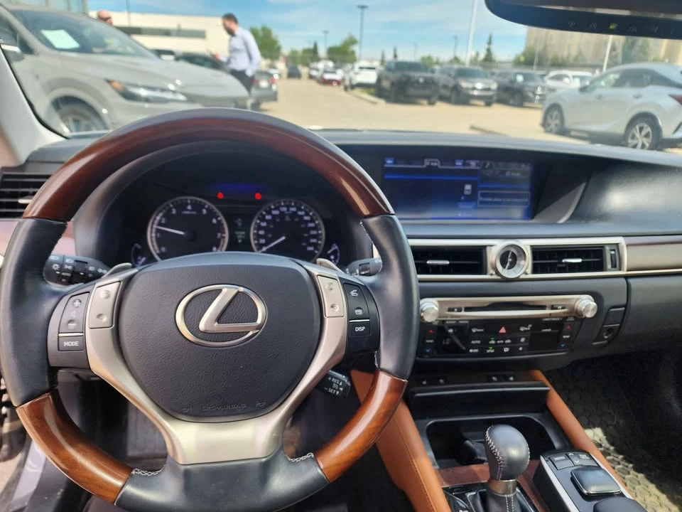 2013 Lexus GS 4th Gen - Image 9 of 13