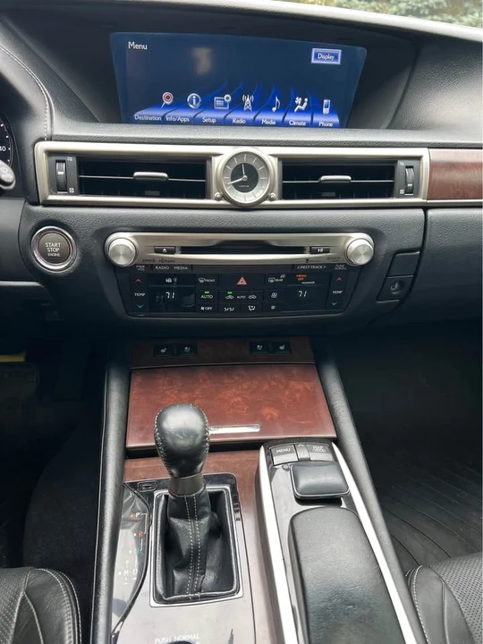 2013 Lexus GS 4th Gen - Image 10 of 19